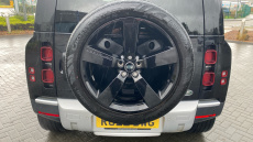 Land Rover Defender 3.0 D250 SE 110 5dr Auto Diesel Estate